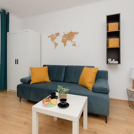 Ferienwohnung Warsaw Airport Studio Astronautow With Balcony By Renters Exterior foto